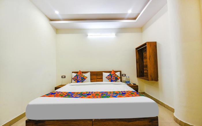 FabExpress Alaknanda Paradise