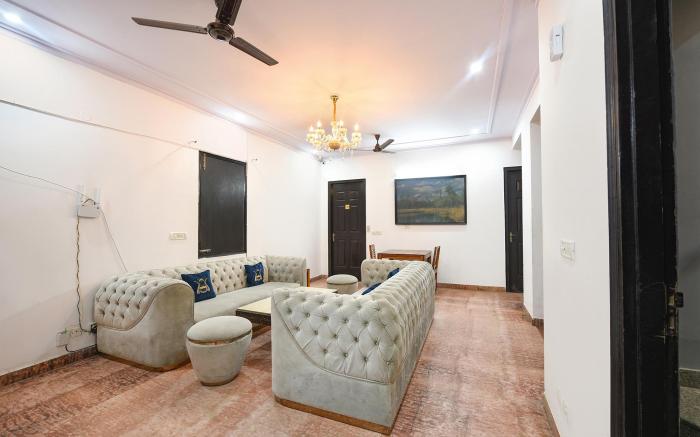 FabHotel Royal Casa