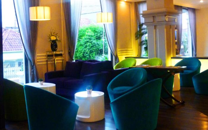 M - Regency Hotel