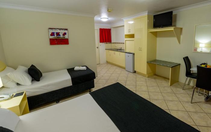 Rocky Gardens Motor Inn