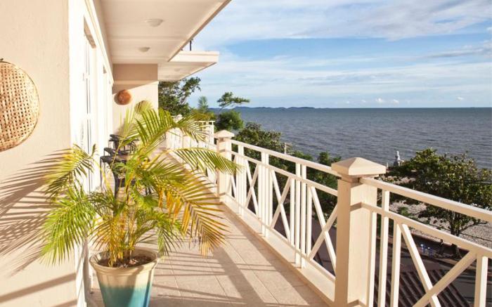 The Beach House Hotel