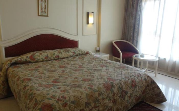 Hotel Rang Sharda