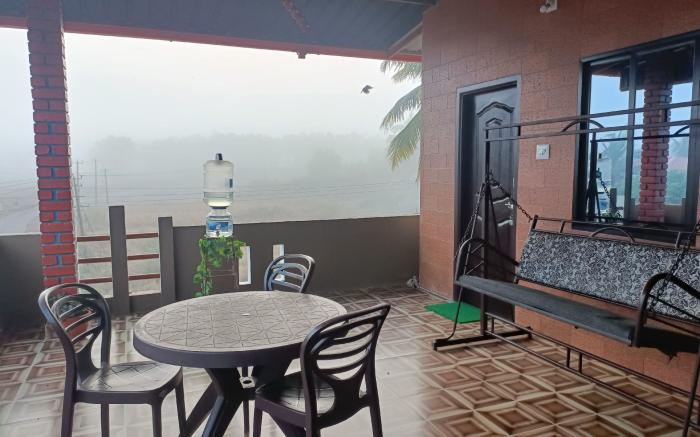 Maanyatha Spacious Studio Room