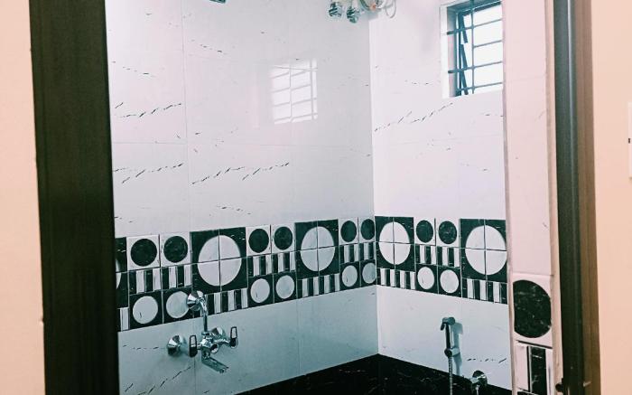 Maanyatha Standard AC Room