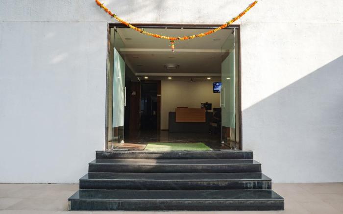 FabHotel Silver Oak - Nr. Pune International Airport