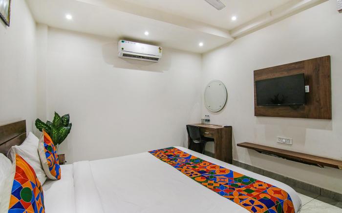 FabHotel Moro Rohini Sector 4