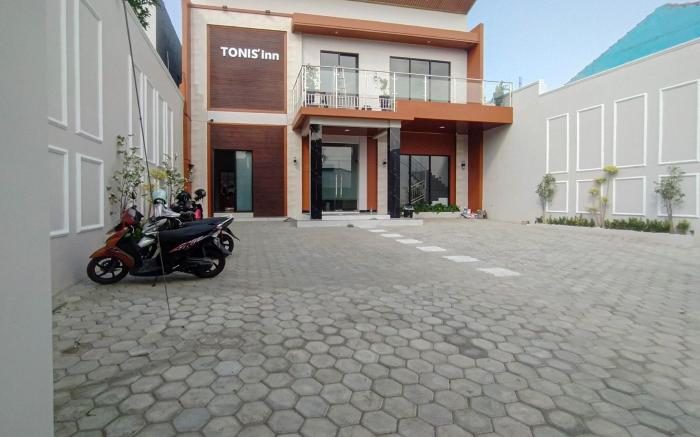 RedDoorz Syariah near Alun Alun Tegal 2