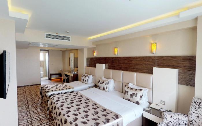 Green Prusa Hotel