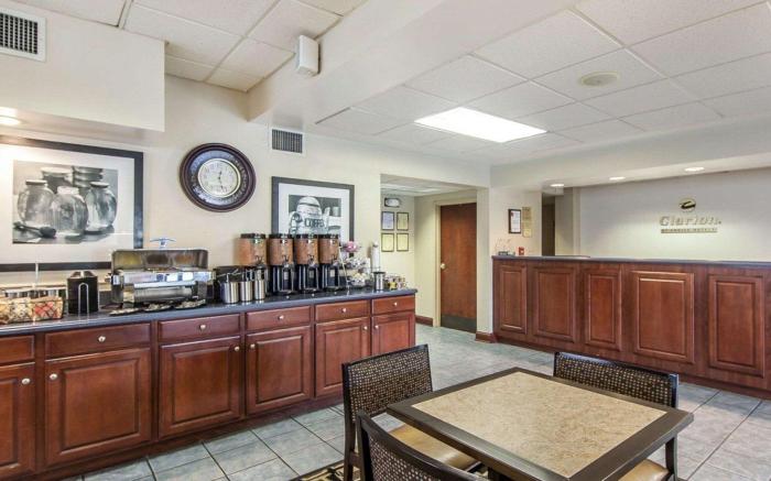 Clarion Inn Cleveland near University
