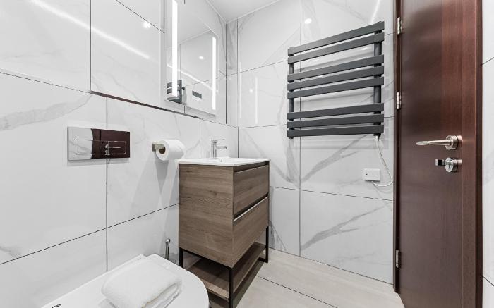 Modern Spacious Suite Sleeps 4 in Central London