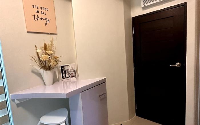 New & Spacious Unit in QC w/ Wifi & Netflix