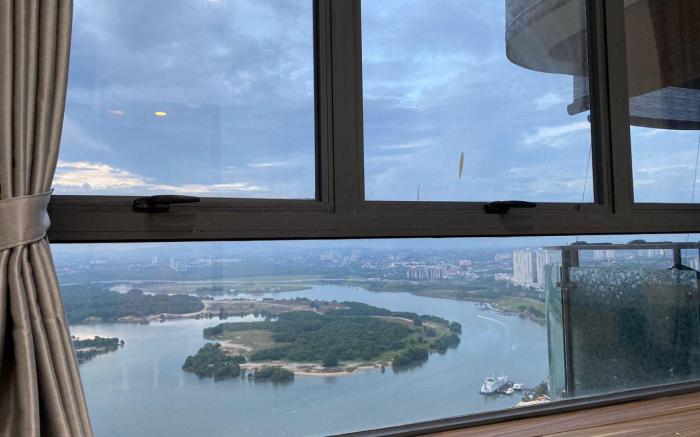 Vesta Homes, RoyalStrand 2BR@ DangaBay