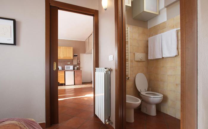 Milan Skyline Apartment, Citt Studi, 1 min Metro, terrace, wifi, Netflix