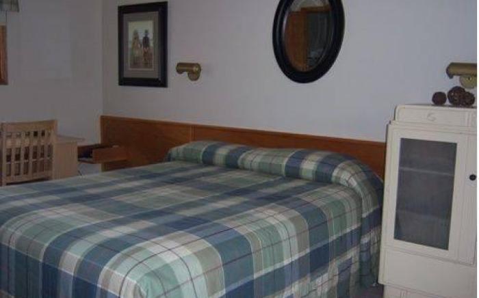 Lakeview Motel & Cottage
