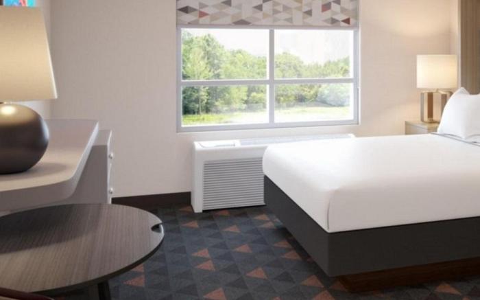 Holiday Inn and Suites Memphis Southeast Germantown By IHG