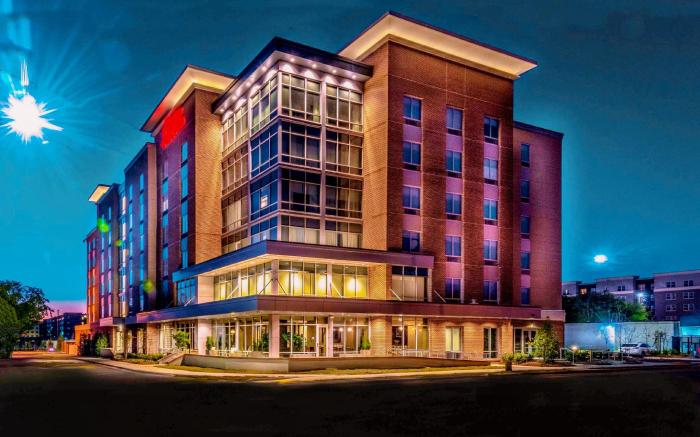 Hampton Inn & Suites Tallahassee Capitol - University