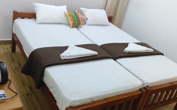 Tess Holistay Room No 2 