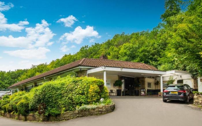 The Bridge House Hotel