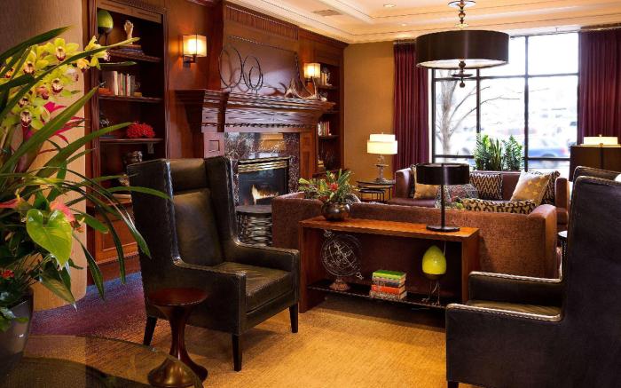 The Paramount Hotel