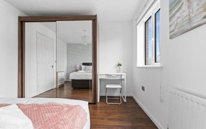 Superb stonewall Terrace