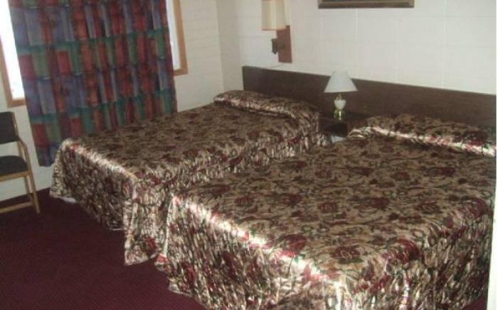 Town House Motor Inn