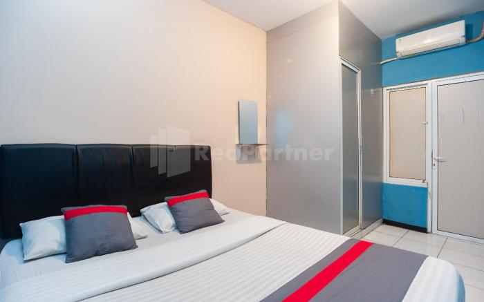 J&B Rooms Pramuka Jakarta Mitra RedDoorz