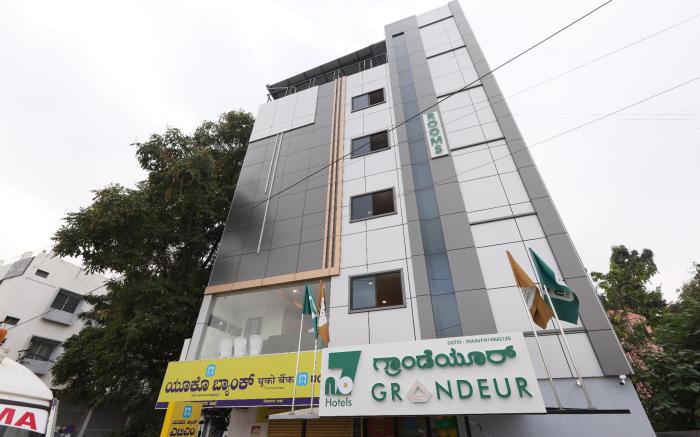 No 7 Grandeur 