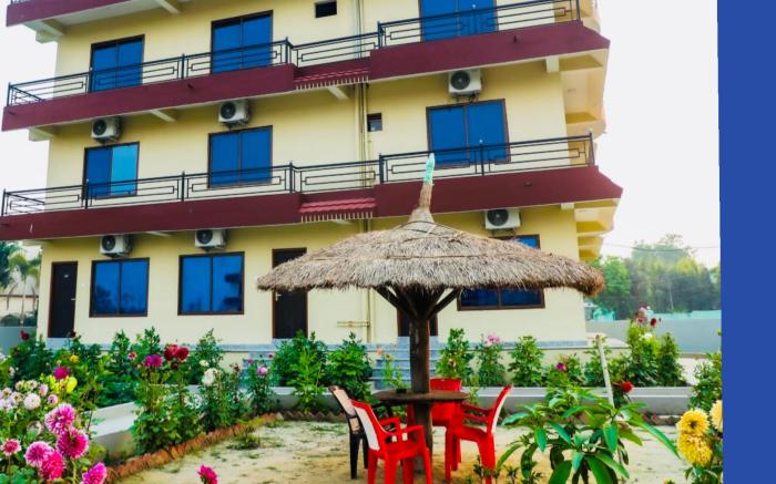 Hotel Nepal Inn Sauraha