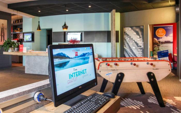 ibis Falaise Coeur de Normandie