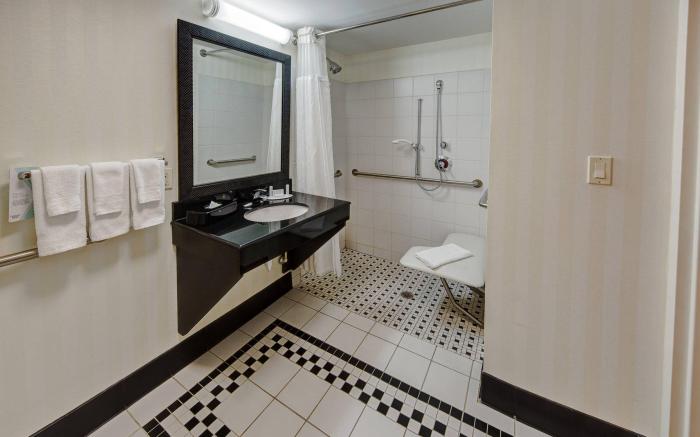 Fairfield by Marriott Inn & Suites Naples