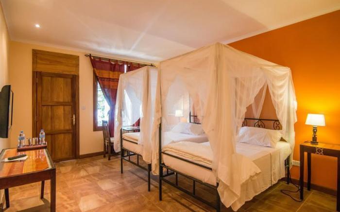Mediterraneo Hotel and Restaurant