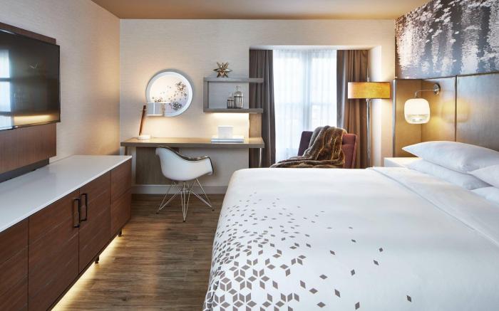 The Del Monte Lodge Renaissance Rochester Hotel & Spa