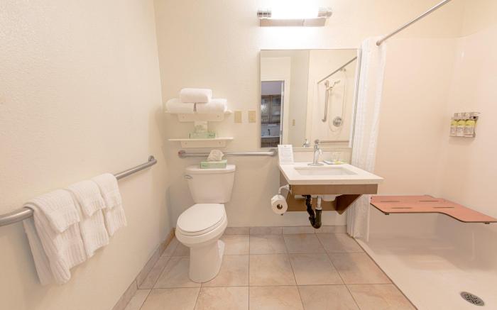 Candlewood Suites-West Springfield By IHG