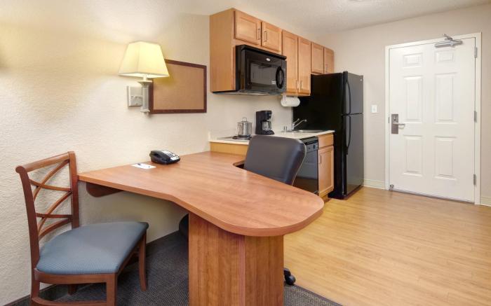 Candlewood Suites Kenosha By IHG