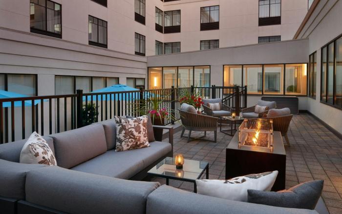 Courtyard by Marriott Ottawa Downtown