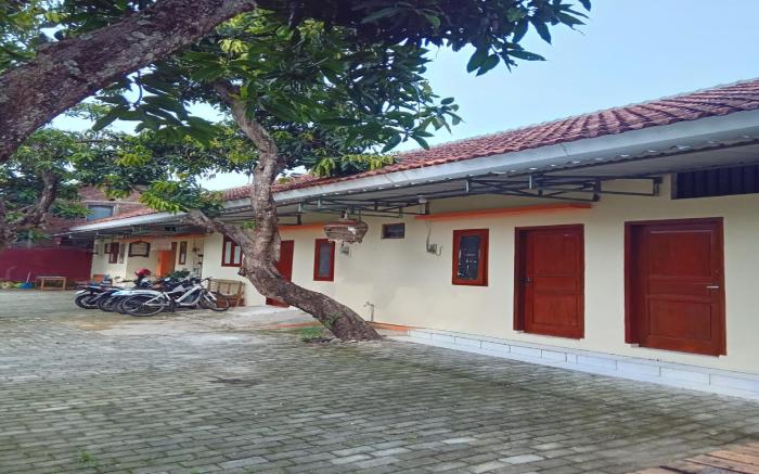 SPOT ON 93452 Wulan Homestay 2 Syariah