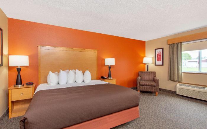 AmericInn by Wyndham Boscobel