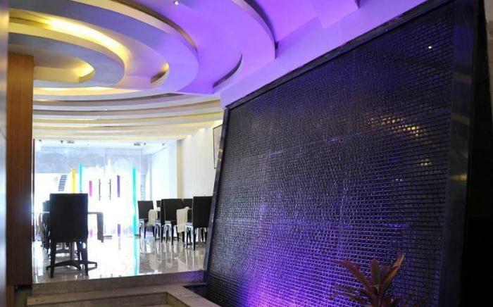 The Grand Park Hotel