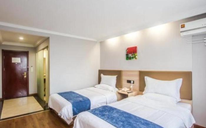 GreenTree Inn Jiaxing Tongxiang Tudian Express Hotel