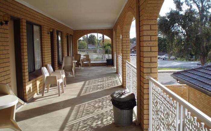Lakeview Motel