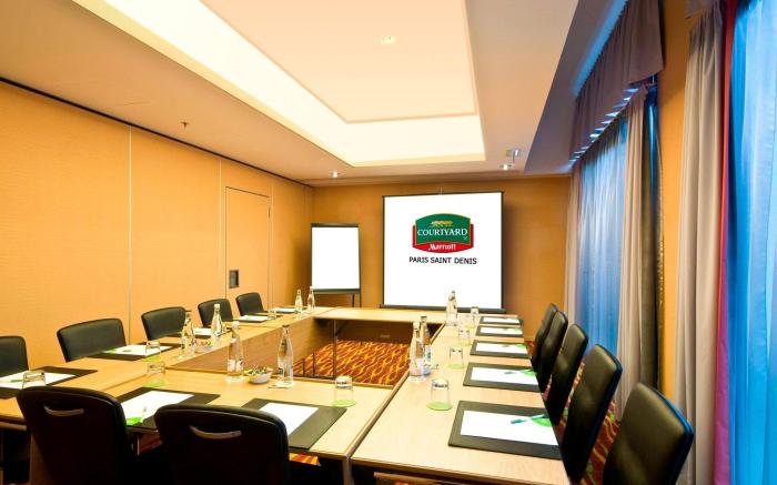 Courtyard by Marriott Paris Saint Denis