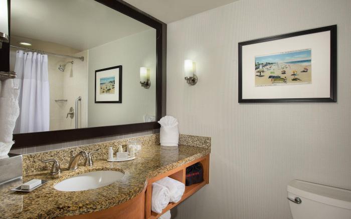 Courtyard by Marriott Oceanside Fort Lauderdale Beach