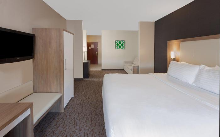 Holiday Inn Express Hotel & Suites Brookville By IHG