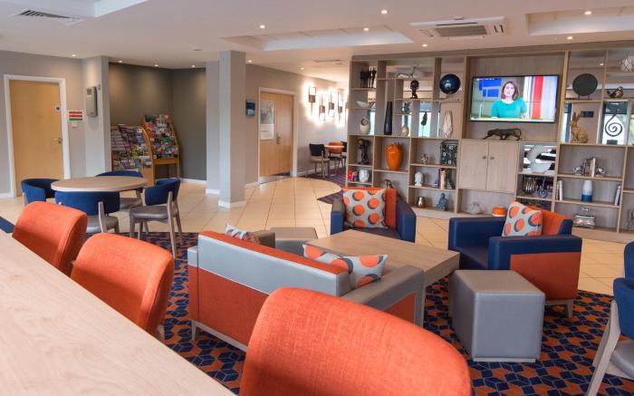 Holiday Inn Express Dunfermline By IHG