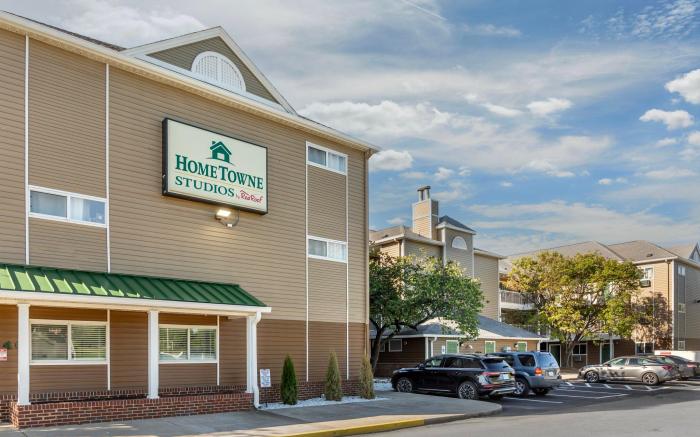 HomeTowne Studios Louisville