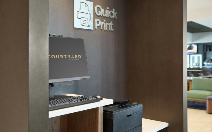 Courtyard St. Louis Creve Coeur
