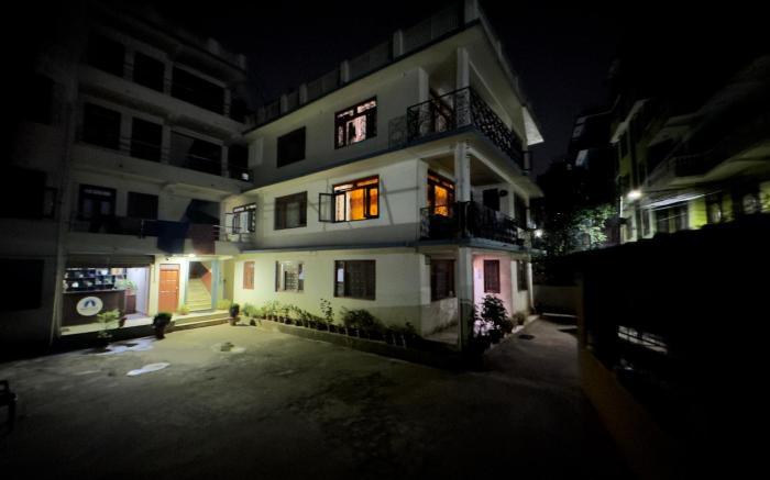 NIRVAAN GUEST HOUSE (HOTEL BIBIDH)