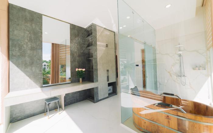 Quy Tai Premium Hotel