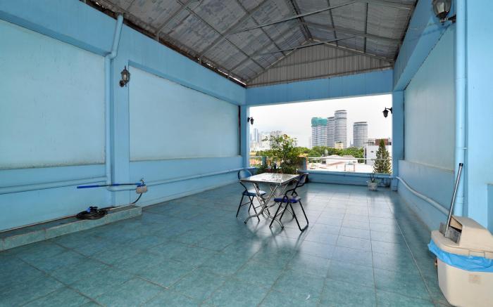 Sunshine Hotel