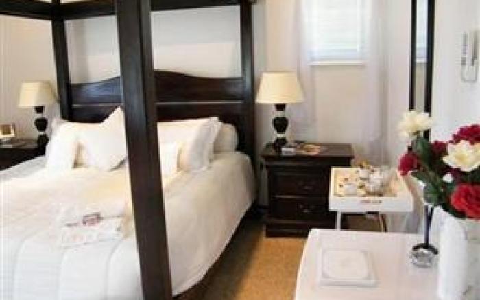 Moonriver Guest House
